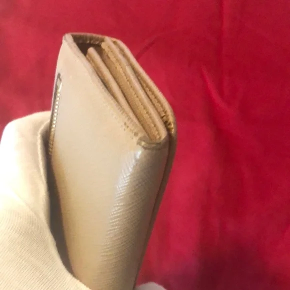 PRADA Vitello Continental Flap Travel Wallet, Cammeo